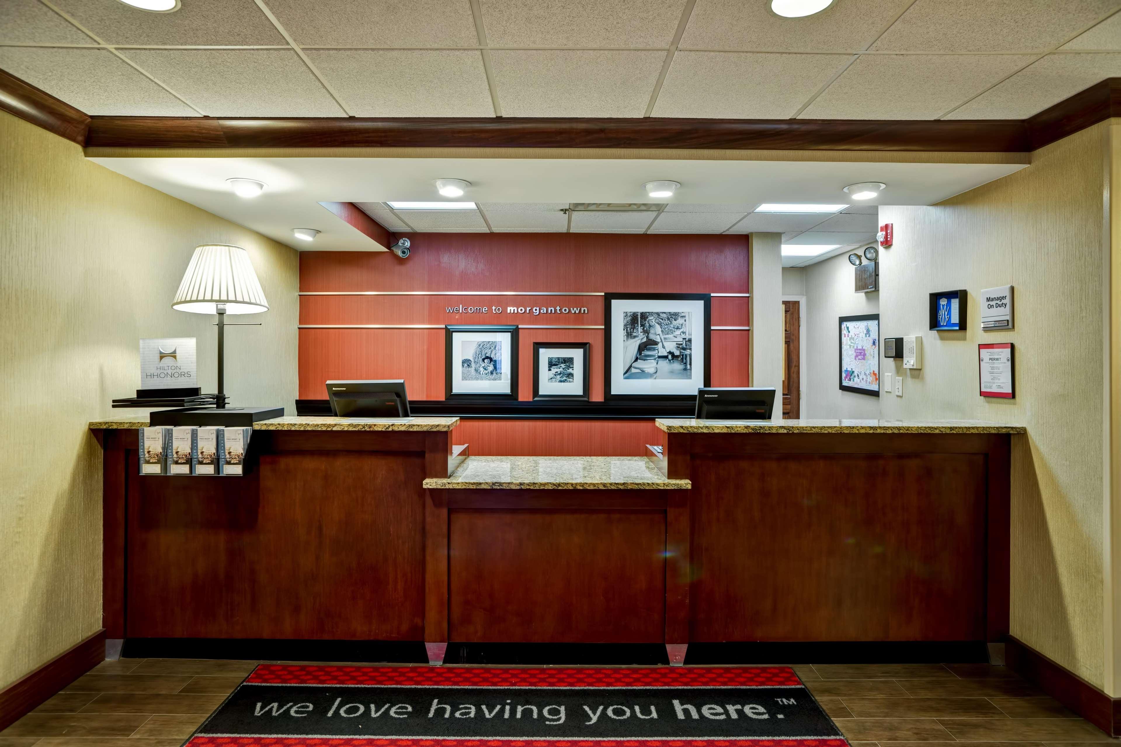 Hampton Inn Morgantown Exterior photo