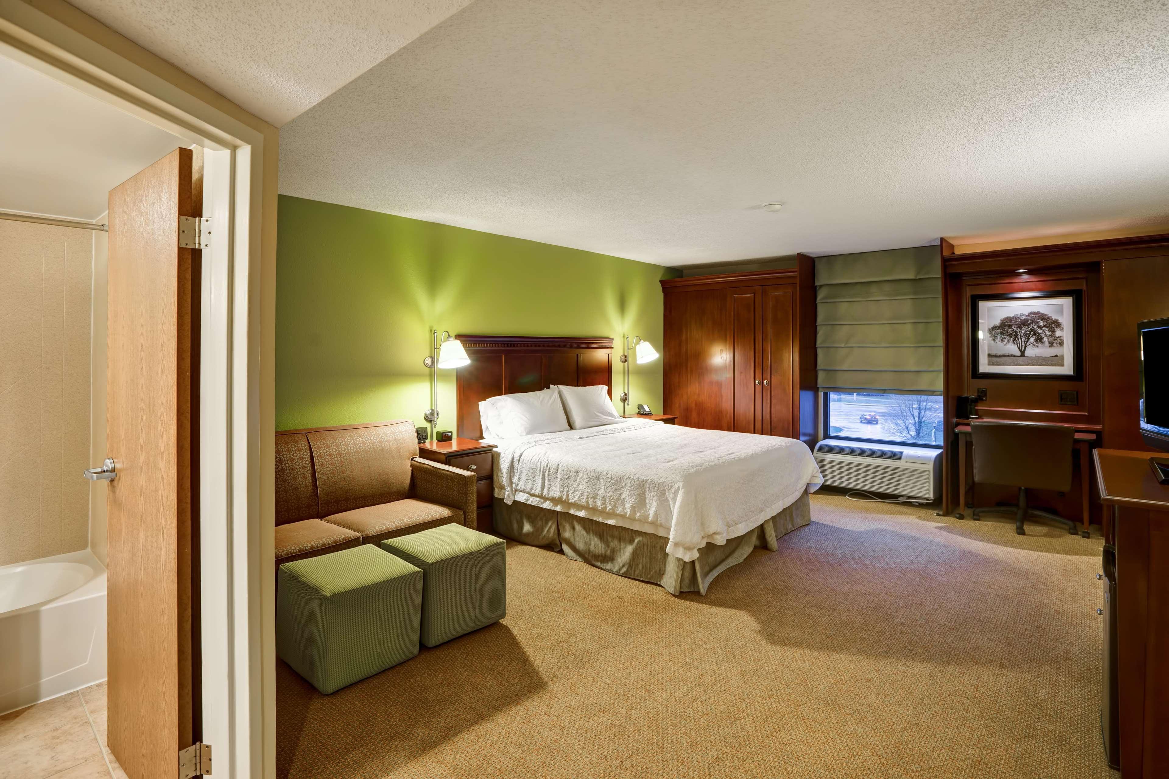 Hampton Inn Morgantown Exterior photo